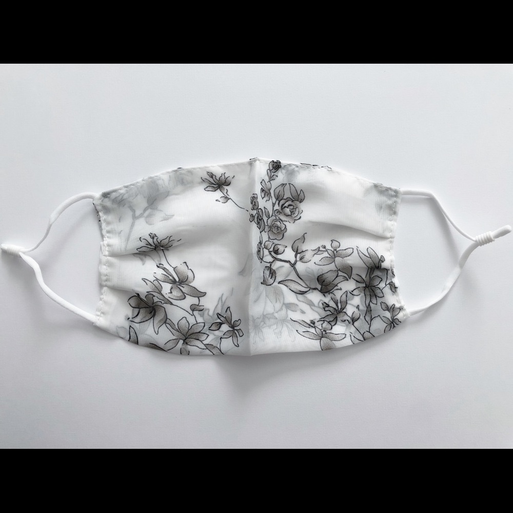 ❗️❗️SOLD❗️❗️WASHABLE AND REUSABLE FACE MASK